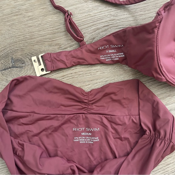 RIOT SWIM IAN TOP AND PICO BOTTOM ROUGE - Picture 2 of 6